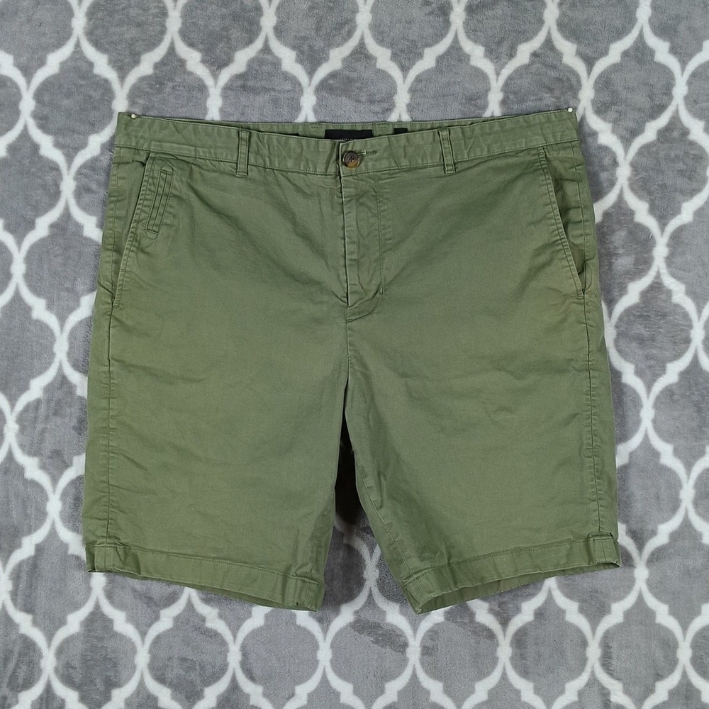 Vince Shorts Men Size 38 Green Griffith Slim Fit Chino